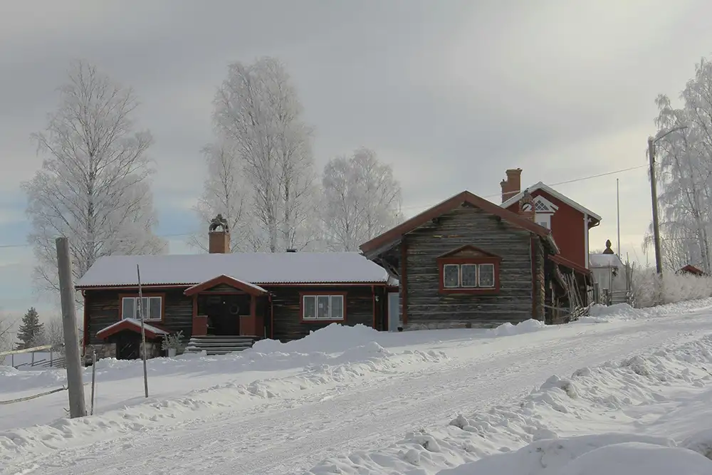 bostad i snölandskap